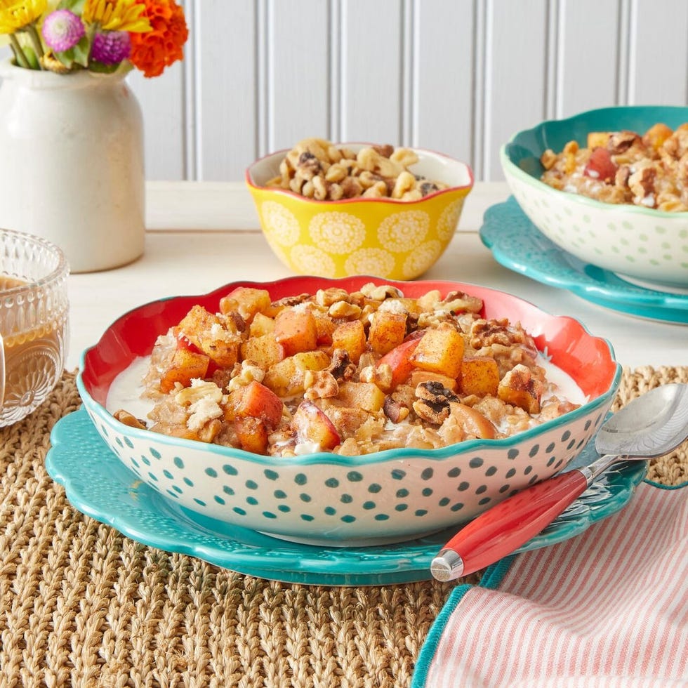 apple cinnamon oatmeal apple cinnamon oatmeal