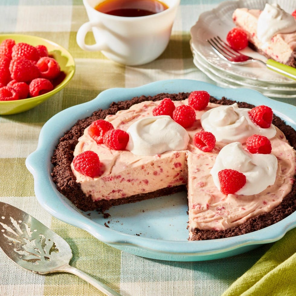 berry desserts raspberry cream pie