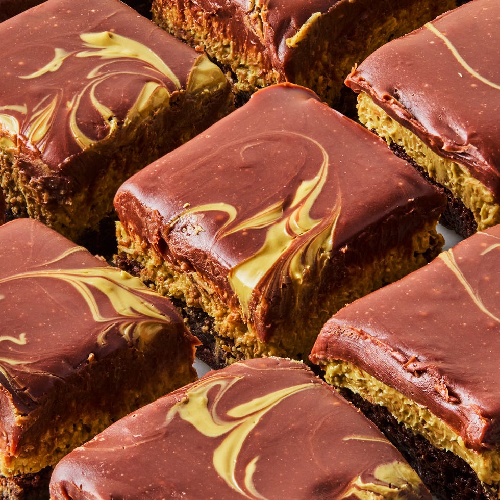 Dubai Brownies brownies topped with dubai chocolate bar inspired ingredients