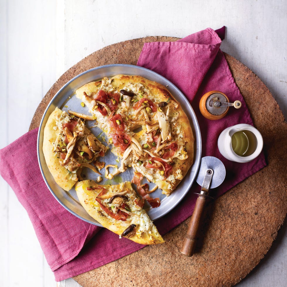 mushroom and mortadella pizza