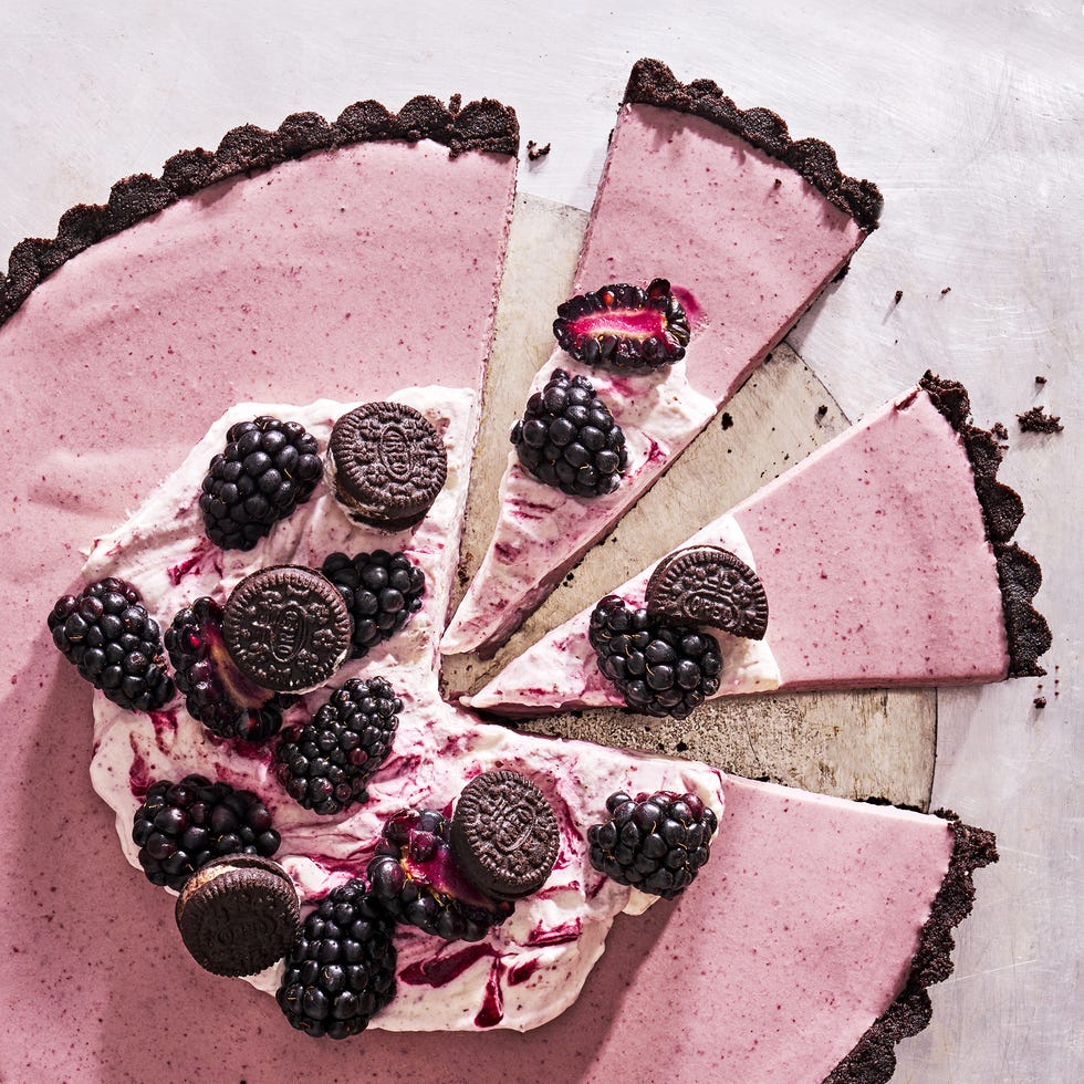 No Baked Blackberry Oreo Tart no baked blackberry oreo tart with mascrapone whipped cream and blackberry filling and an oreo crust