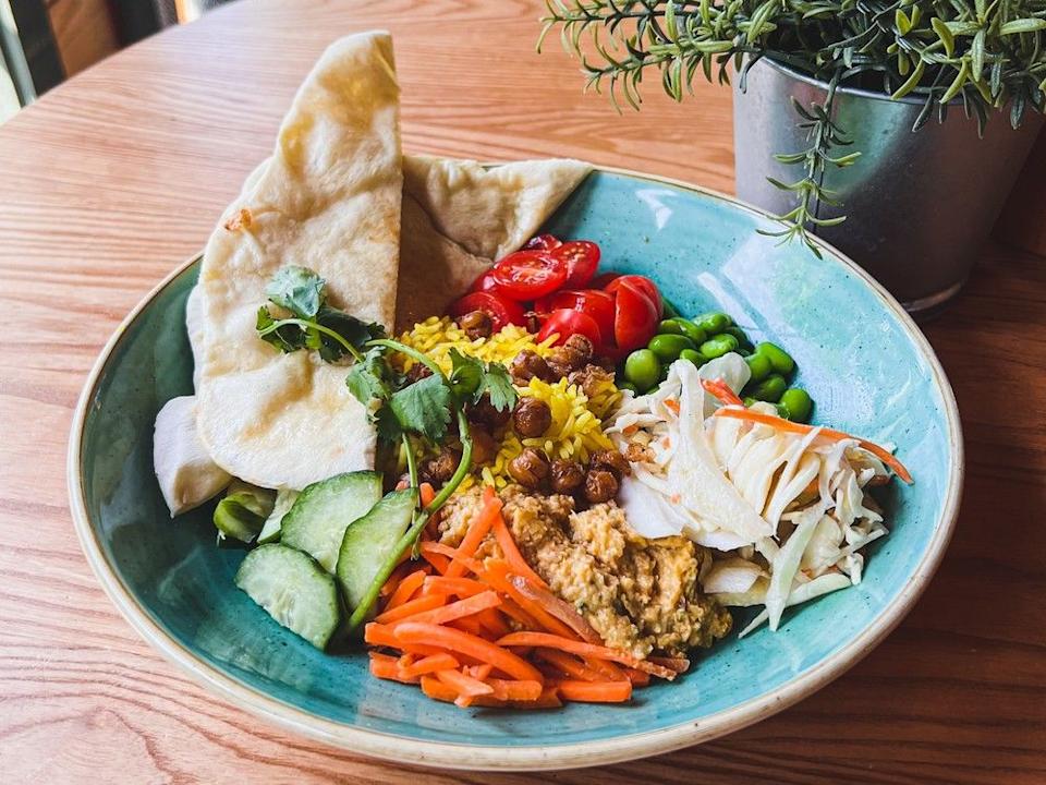 West Coast hummus bowl.