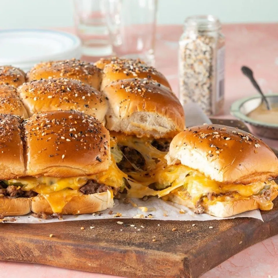 tailgate foods cheeseburger sliders
