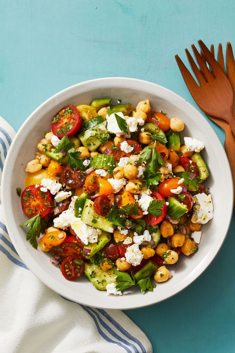 chickpea salad with smashed cucumbers
