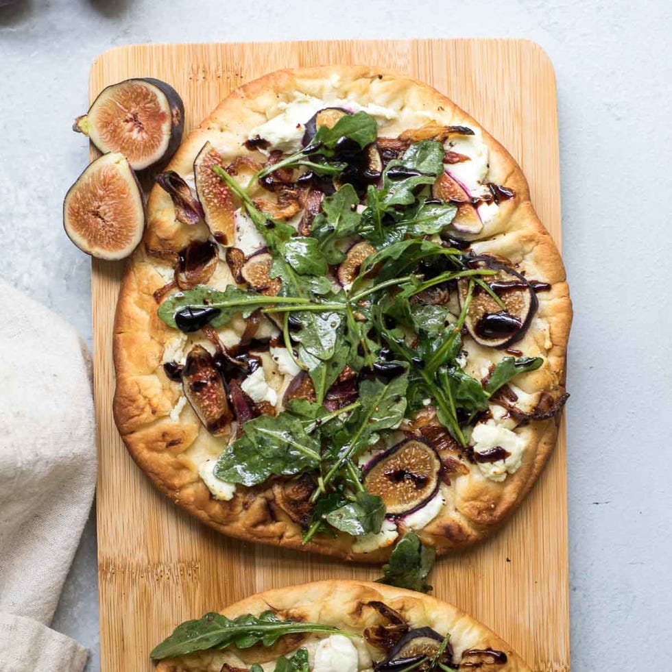 fig recipes fig goat cheese arugula flatbread