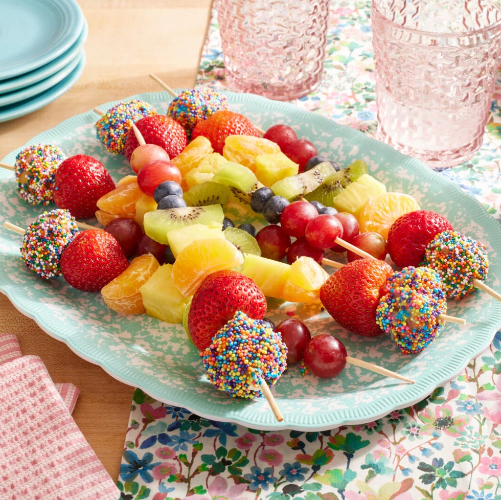 the pioneer woman's rainbow fruit breakfast skewers recipe