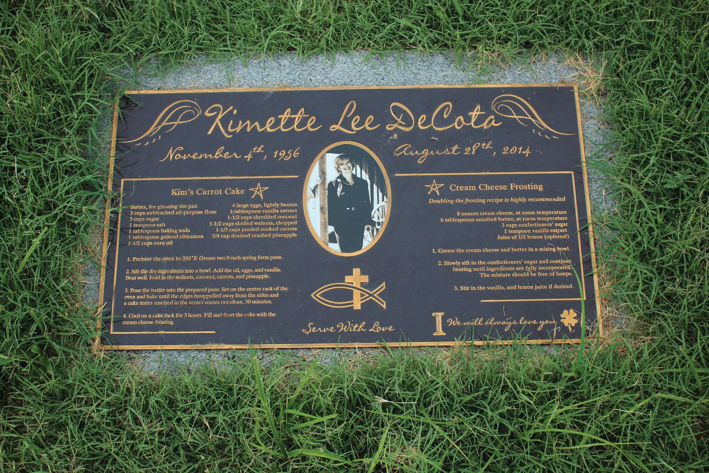 Kimette Lee DeCota's grave site has a recipe for carrot cake and cream cheese frosting. (Courtesy of Rosie Grant)