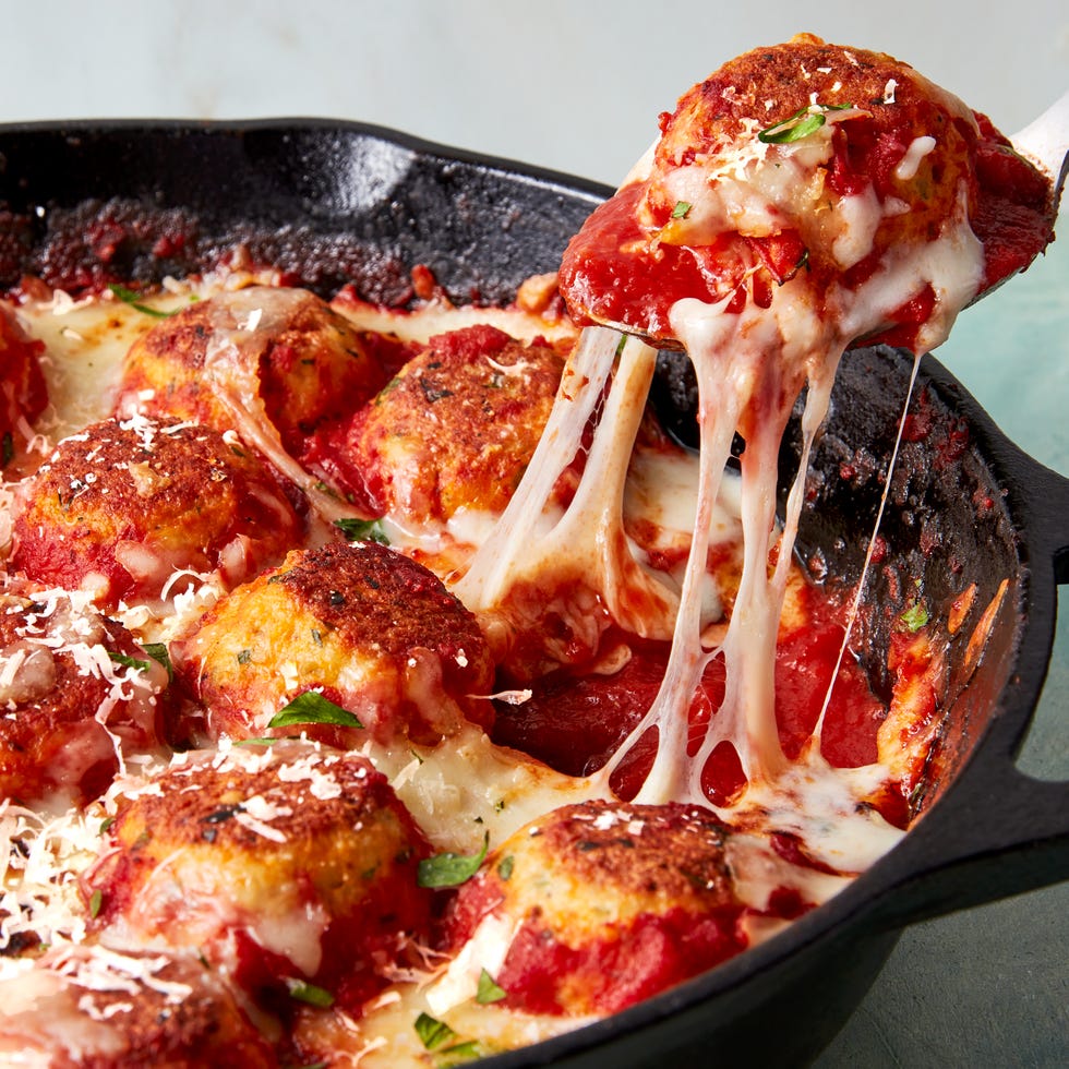 Chicken Parm Meatball Skillet chicken parm meatball skillet