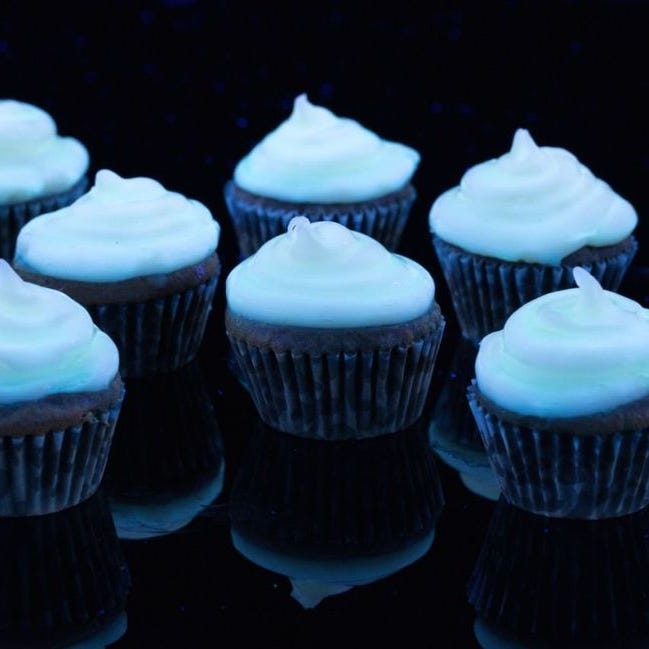 glowing mini cupcakes
