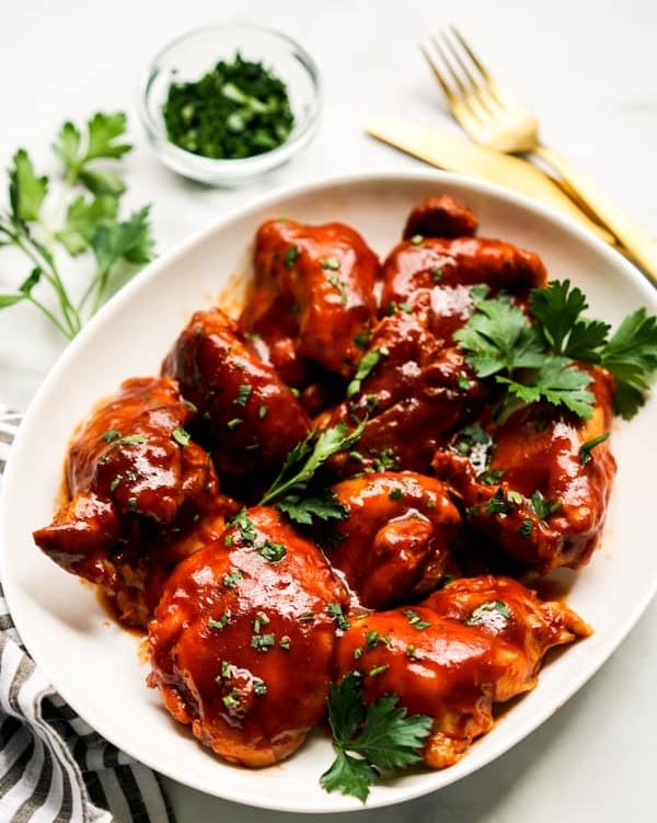 slow cooker BBQ chicken thighs slow cooker bbq chicken thighs