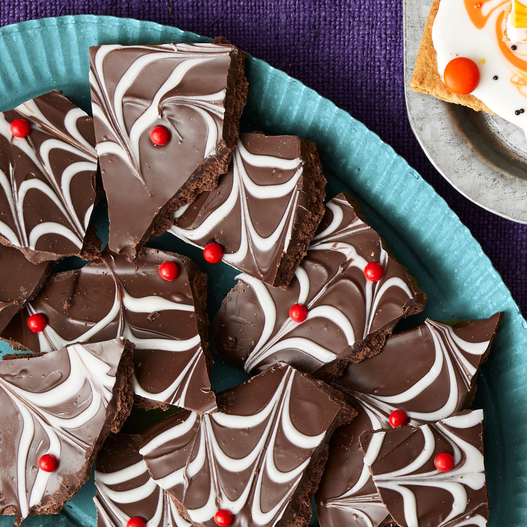 spiderweb bark halloween dessert