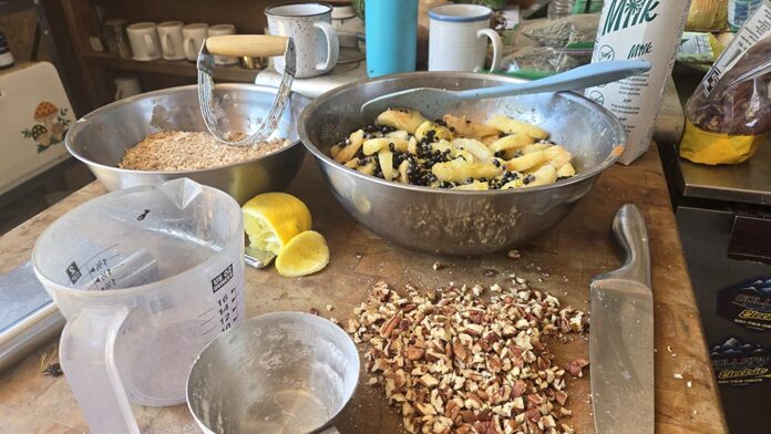 10-24-25-ANZA-Locally sourced dessert recipe brings a taste of the holidays to Aguanga-Cphotos-1