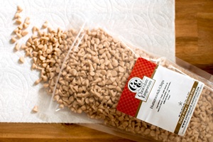 Dairy-Free & Vegan Butterscotch Chips Guide: All the Brands and Where to Buy Them, plus a Homemade Option and Recipes