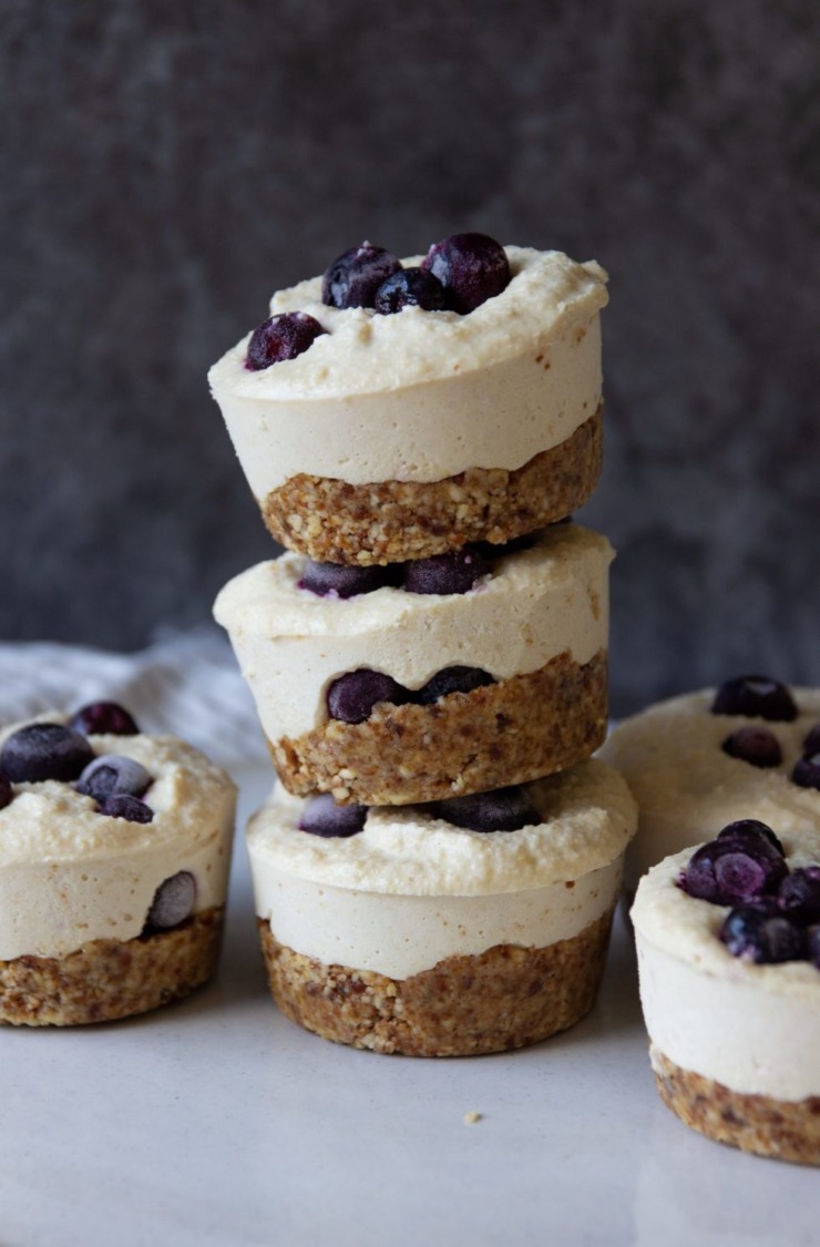 mini berry cheesecakes vegan
